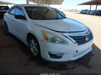  Salvage Nissan Altima