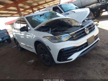  Salvage Volkswagen Tiguan