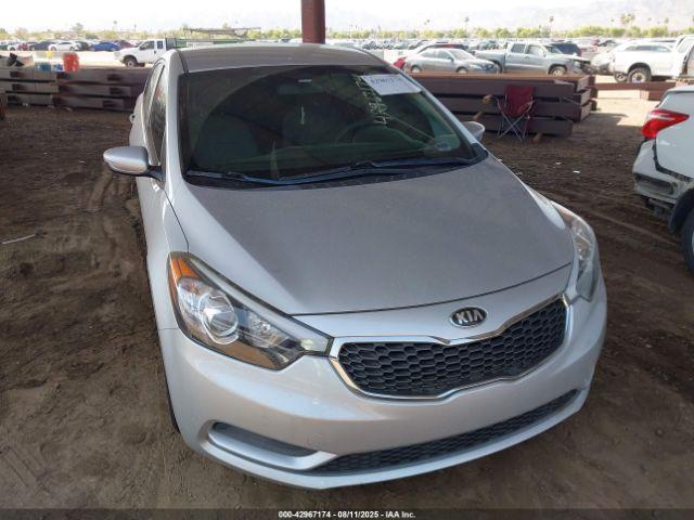  Salvage Kia Forte