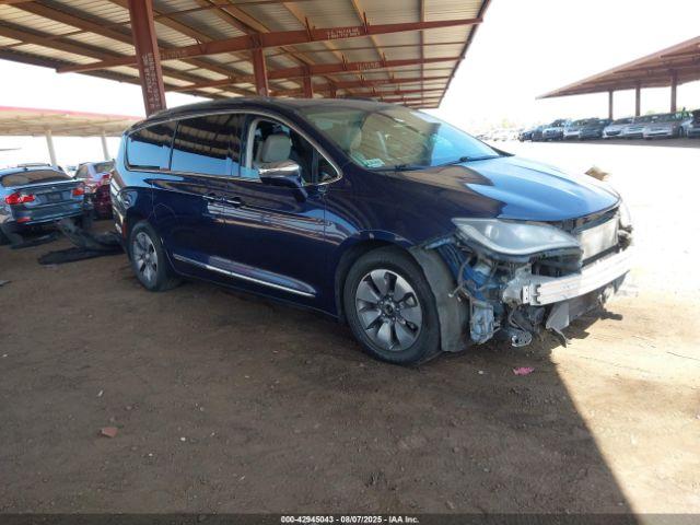  Salvage Chrysler Pacifica