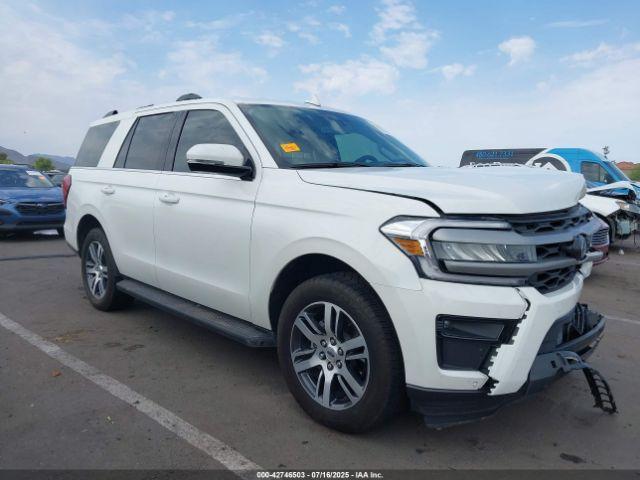  Salvage Ford Expedition