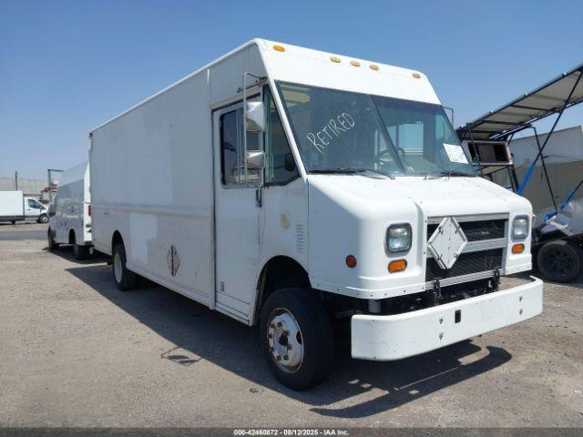  Salvage Freightliner Chassis