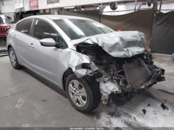  Salvage Kia Forte