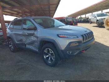  Salvage Jeep Cherokee