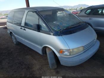 Salvage Toyota Previa