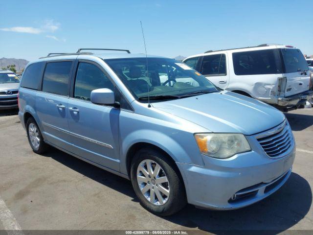  Salvage Chrysler Town & Country