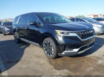  Salvage Kia Carnival