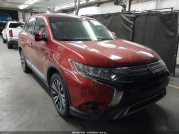  Salvage Mitsubishi Outlander