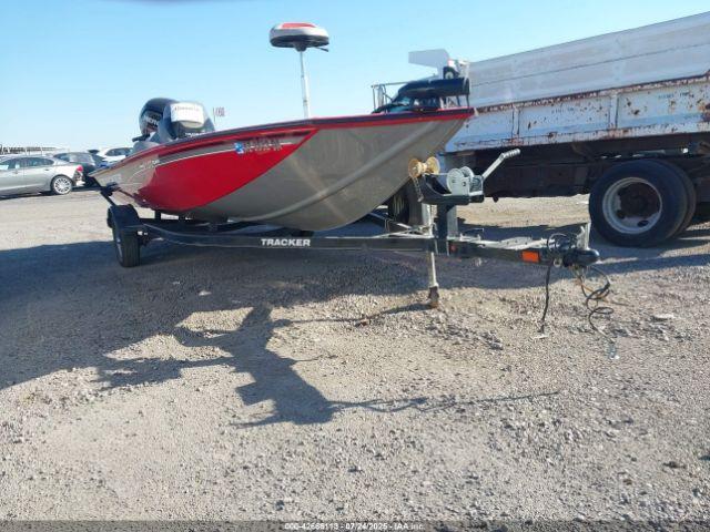  Salvage White River Marine G Trailer