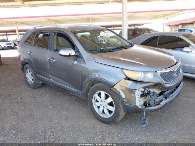  Salvage Kia Sorento