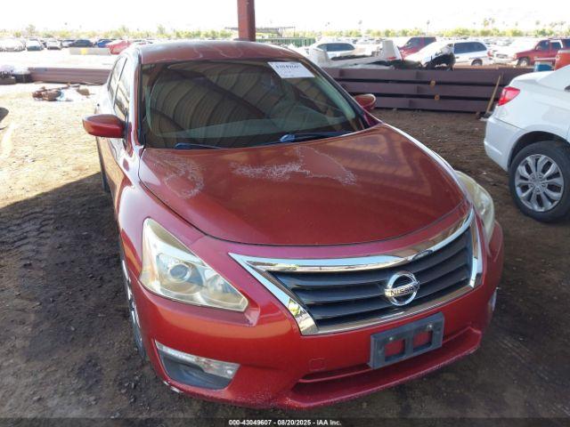  Salvage Nissan Altima