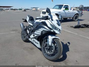  Salvage Kawasaki Zx400