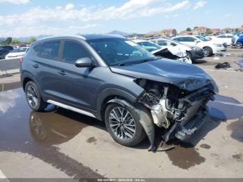  Salvage Hyundai TUCSON
