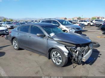  Salvage Nissan Altima