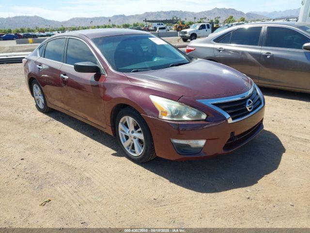  Salvage Nissan Altima