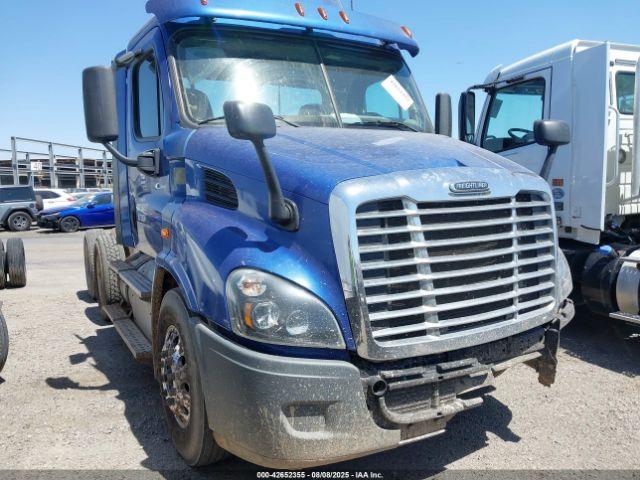  Salvage Freightliner Cascadia 113