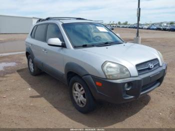  Salvage Hyundai TUCSON