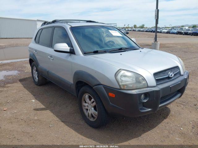  Salvage Hyundai TUCSON