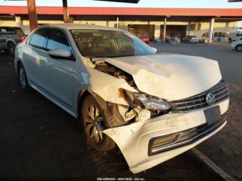  Salvage Volkswagen Passat