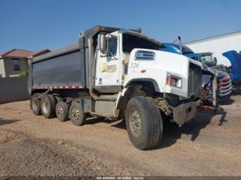  Salvage Western Star 4700 Set Forward Axle