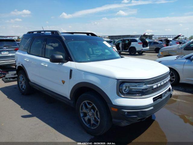  Salvage Ford Bronco