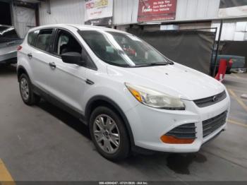  Salvage Ford Escape
