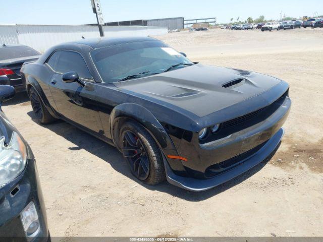  Salvage Dodge Challenger