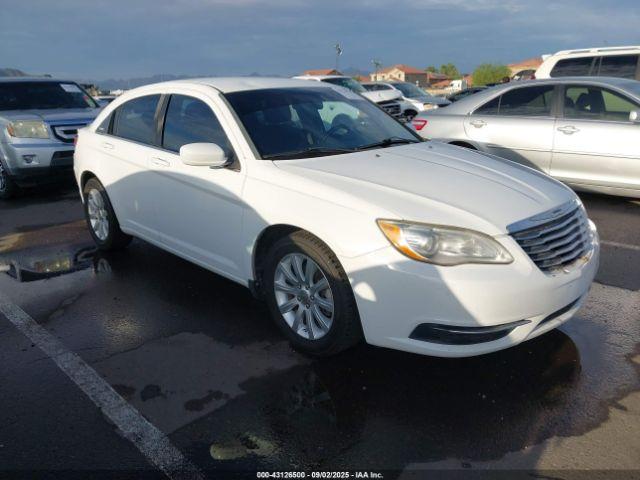  Salvage Chrysler 200