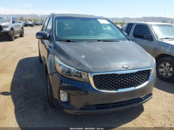  Salvage Kia Sedona
