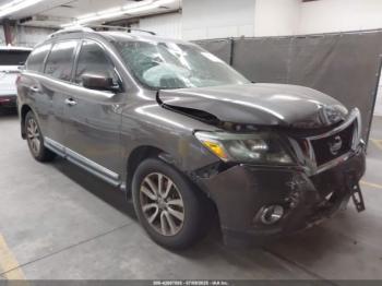  Salvage Nissan Pathfinder