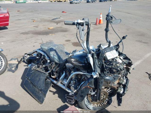  Salvage Harley-Davidson Flhx