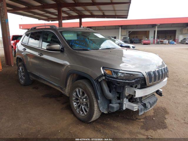  Salvage Jeep Cherokee