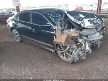  Salvage Nissan Altima