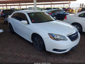  Salvage Chrysler 200