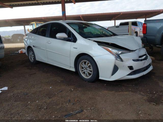  Salvage Toyota Prius