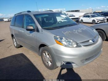  Salvage Toyota Sienna