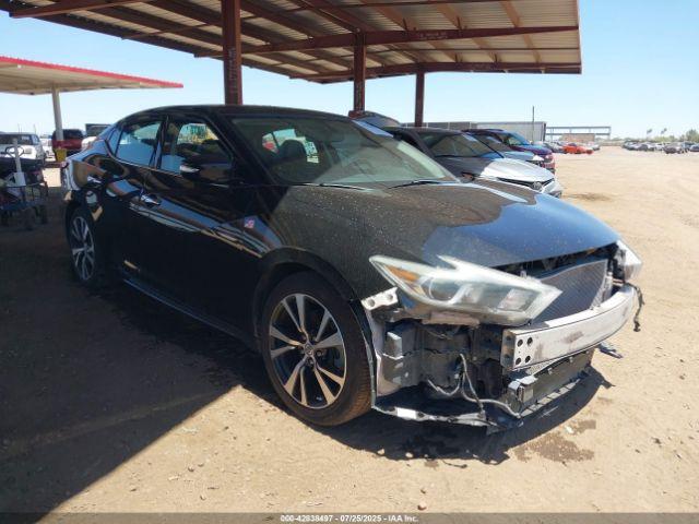  Salvage Nissan Maxima