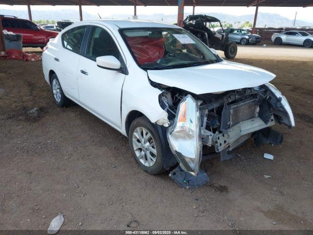  Salvage Nissan Versa