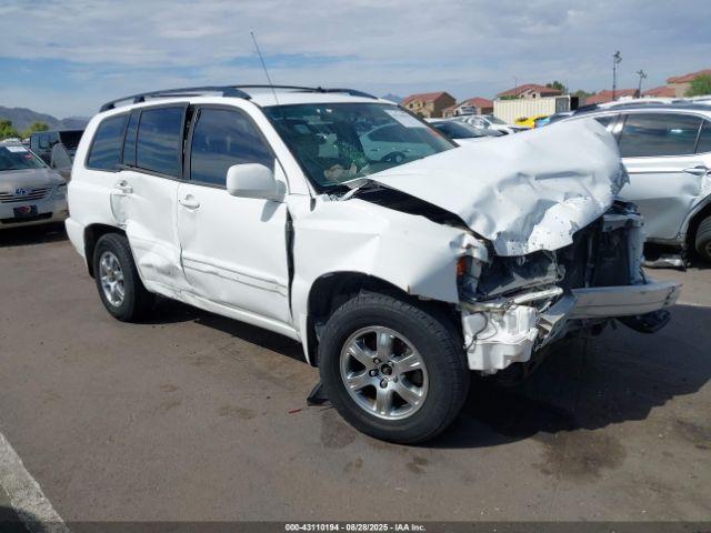  Salvage Toyota Highlander
