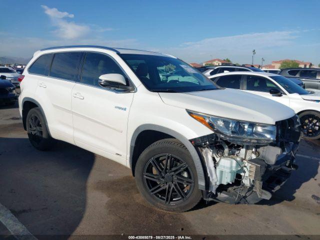  Salvage Toyota Highlander