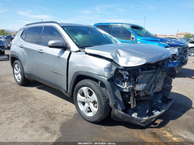  Salvage Jeep Compass