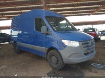  Salvage Mercedes-Benz Sprinter 2500