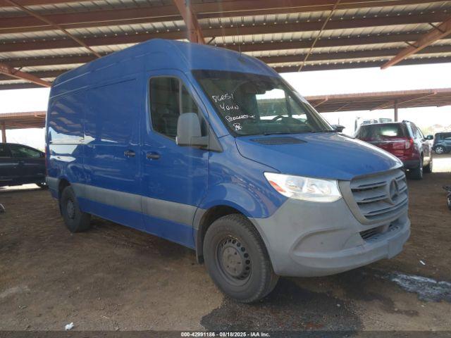  Salvage Mercedes-Benz Sprinter 2500