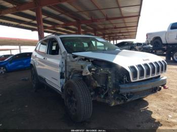  Salvage Jeep Cherokee