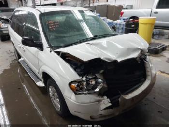  Salvage Chrysler Town & Country
