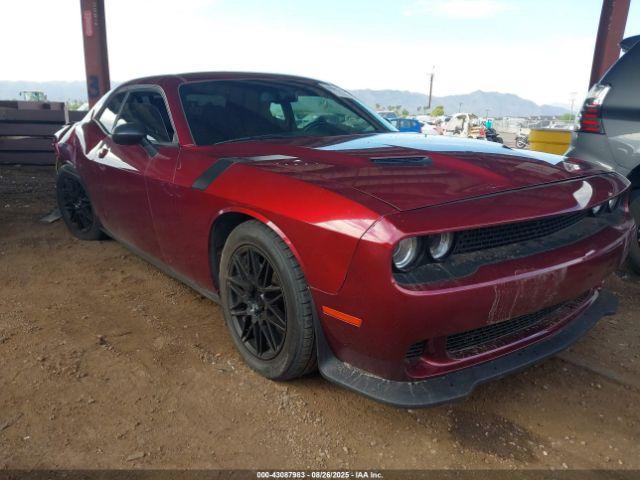  Salvage Dodge Challenger