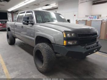  Salvage Chevrolet Silverado 2500
