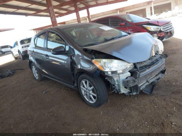  Salvage Toyota Prius c
