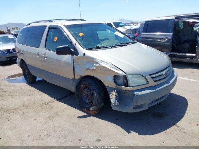  Salvage Toyota Sienna