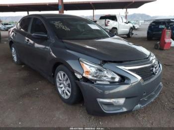  Salvage Nissan Altima